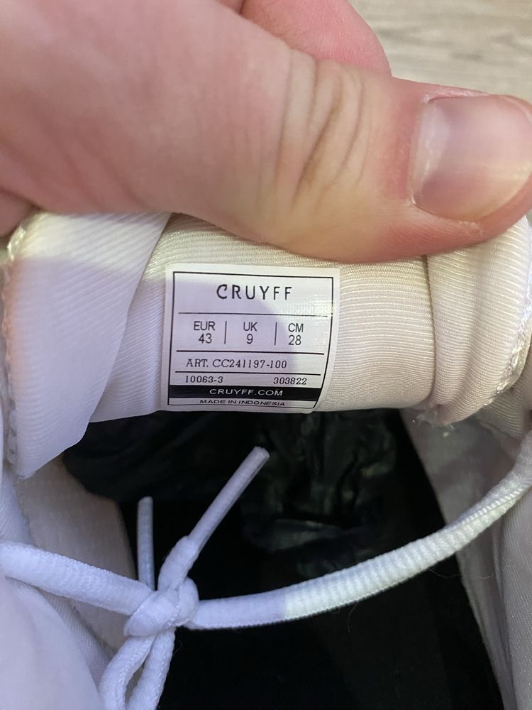 Cruyff Superbia / Маратонки Кройф