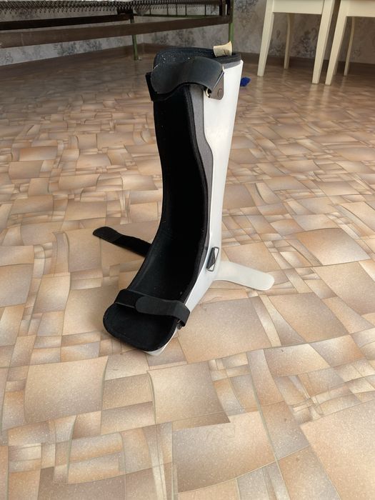 Продам деротационный сапог