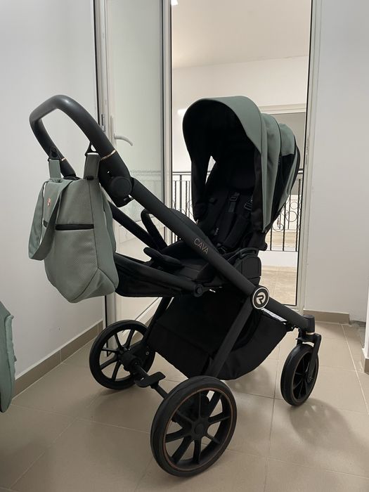 CARUCIOR 2 în 1 de vânzare in stare foarte buna