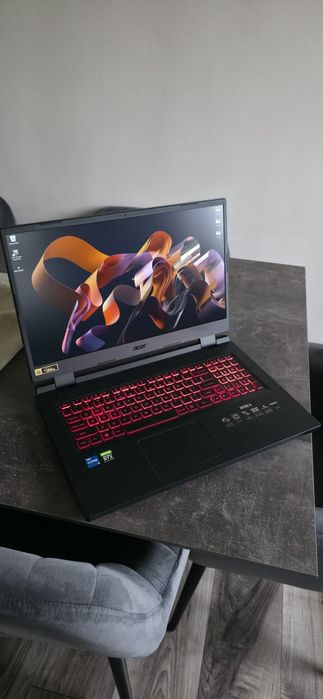 Laptop Gaming Acer Nitro 5. 17.3"