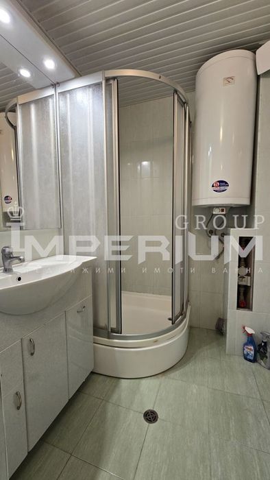 Дава се под наем Тристаен апартамент в Варна, Зимно кино Тракия - 85 кв.м за 612 € - Снимка #12