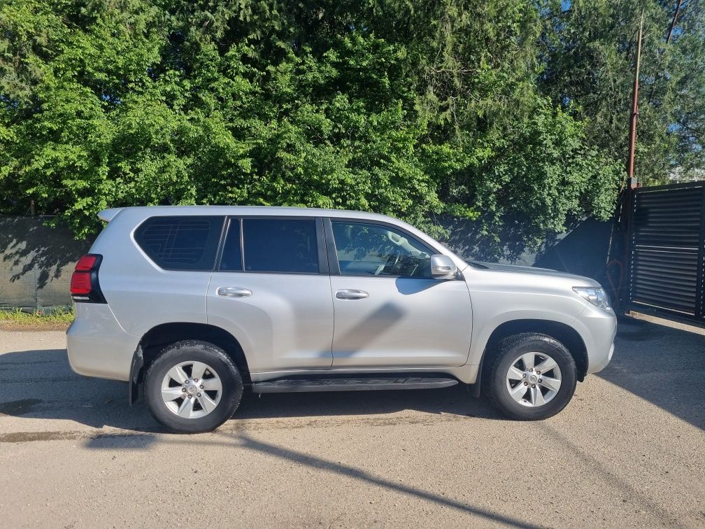 Vând Toyota Land Cruiser an 2019