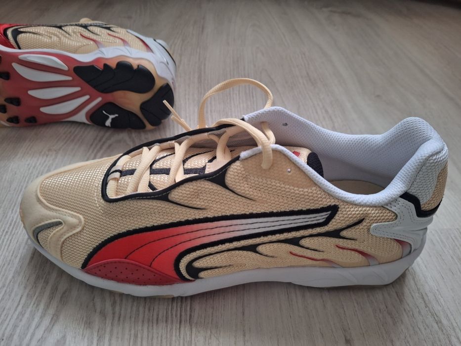 Puma Inhale Distressed
Alpine Snow-For All Time Red