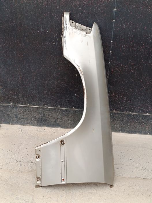 W124 левый крыло