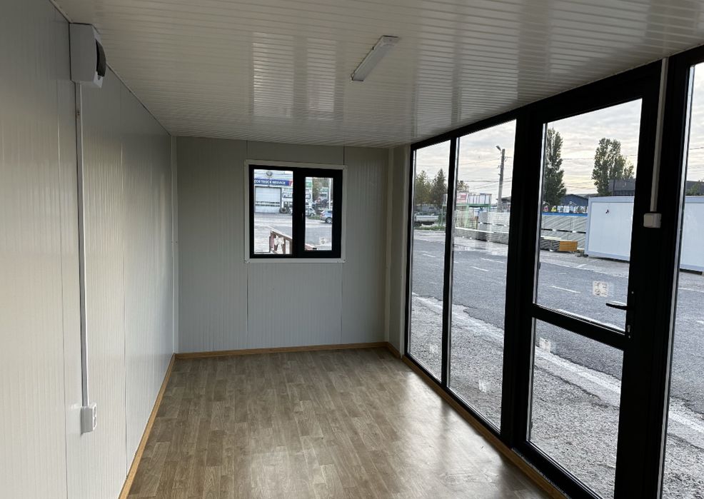 Vand containere modulare standarde la pret de sezon