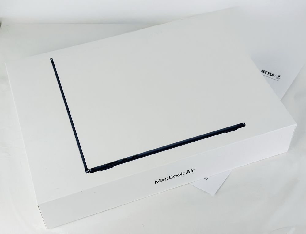 НОВ! Apple MacBook Air 15" M4 16RAM 256SSD Midnight 2г. Гаранция!