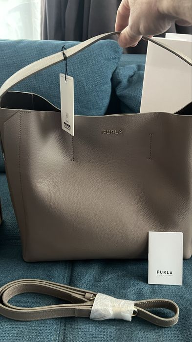 Furla Elizabet Hobo Bag L 100%оригинал, с етикети,подаръчен плик FURLA