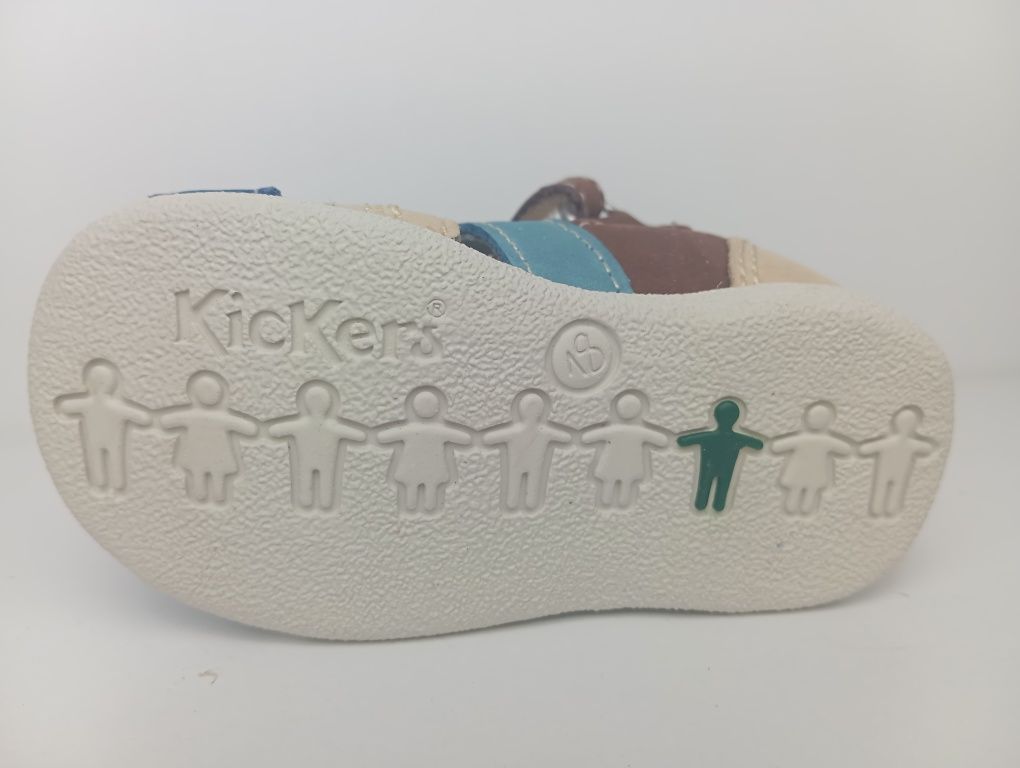 Детски кожени сандали Kickers 18