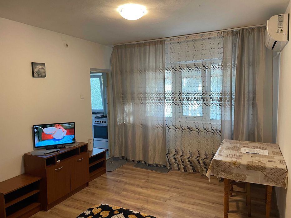 Garsoniera de inchiriat