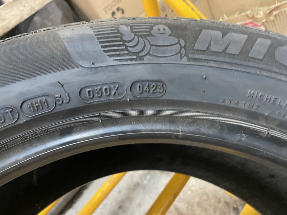 235/55/18 MICHELIN 2-бр