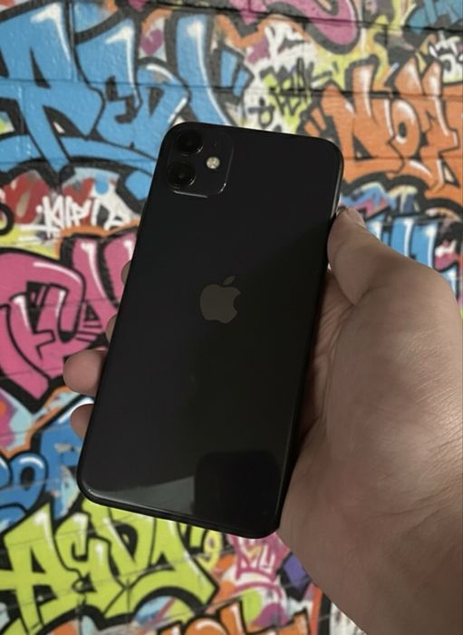 продам айфон 11 128гб