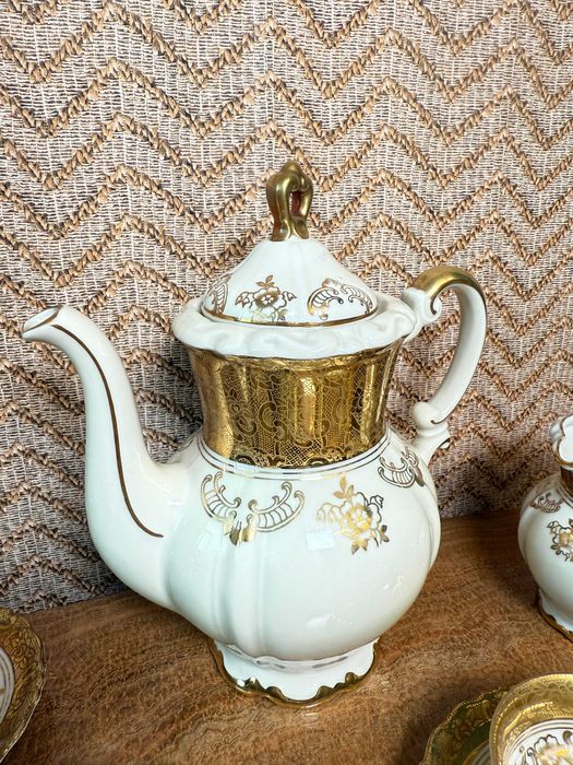 Set ceai porțelan fin Bavaria, decor auriu, vintage elegant