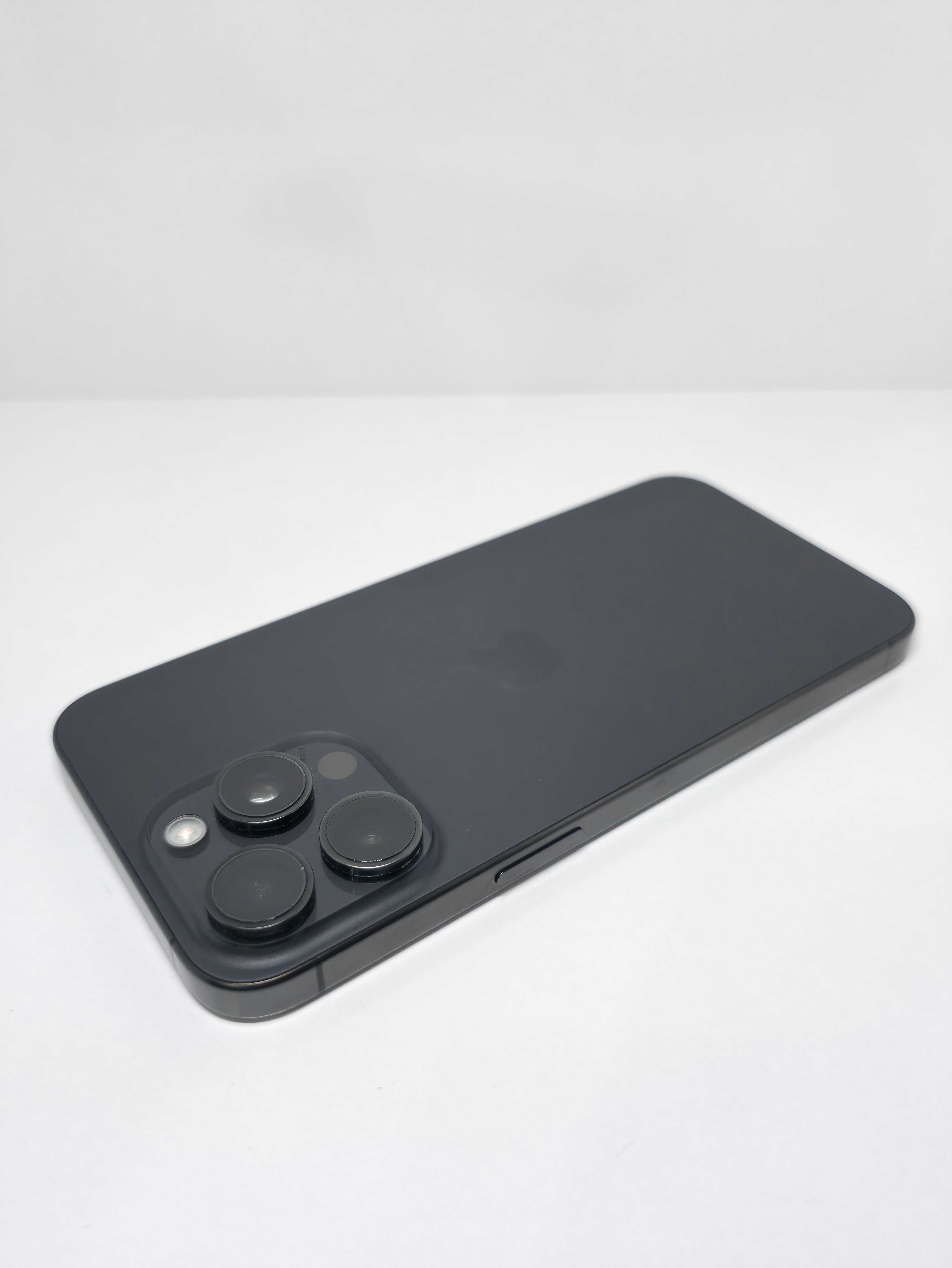 iPhone 15 Pro Max 256GB Titanium Black
