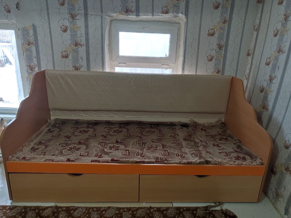 Продам Кровать .