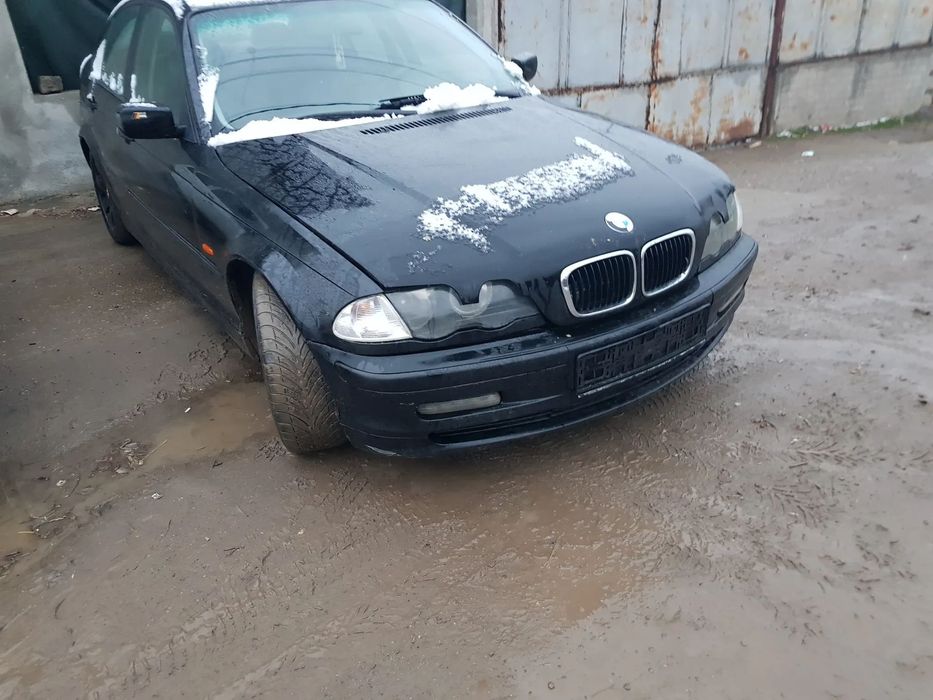 Dezmembrez Bmw seria 3 E 46 318i  si 2.0 diesel