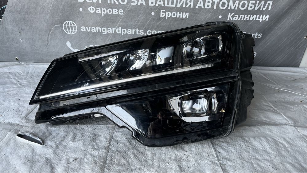 Фар Ляв и десен Skoda Karoq