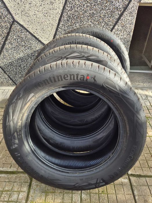 2025 215/60/18 Continental