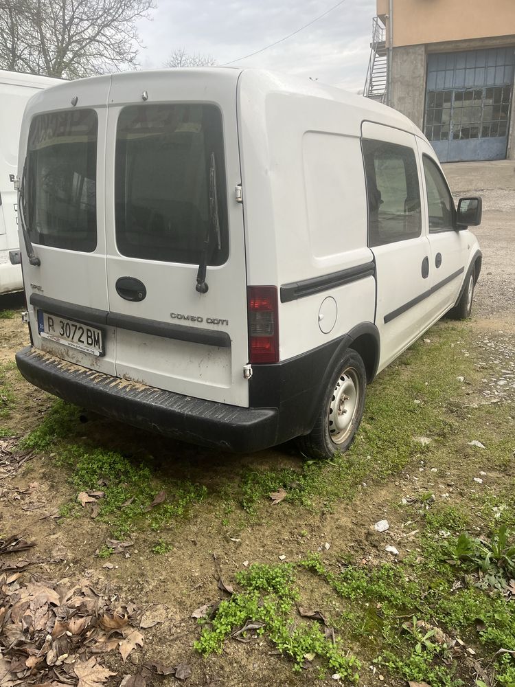 Опел Комбо 1300 CDTI