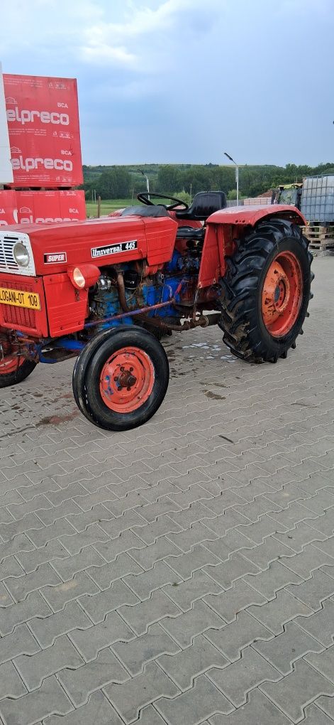 Vand Tractor U445