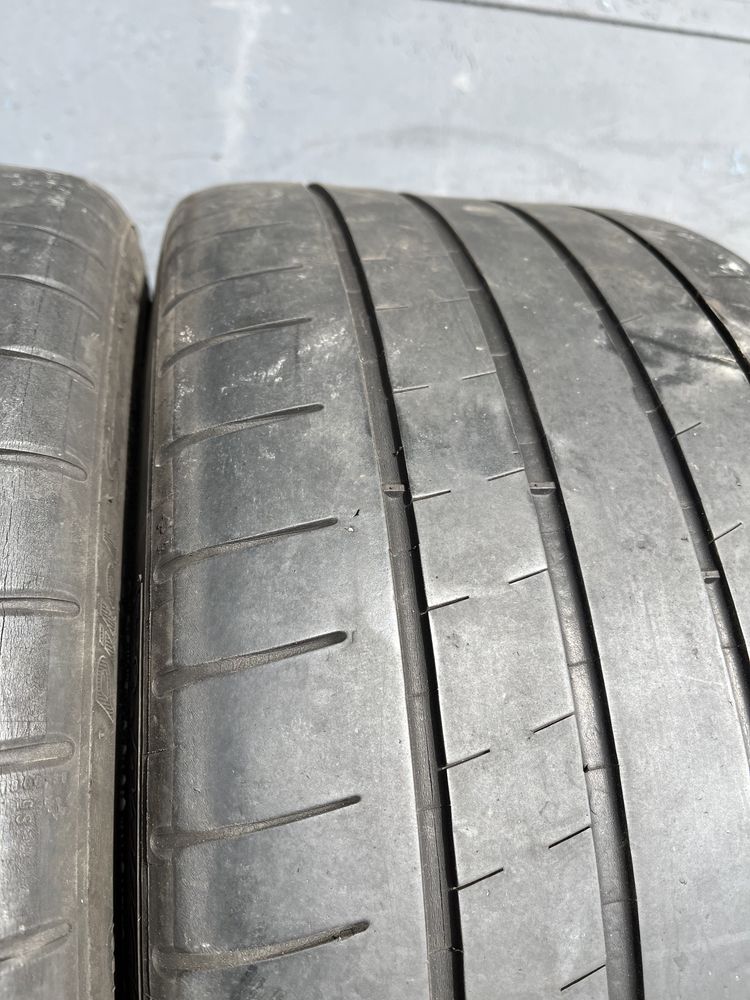 2 бр. летни гуми 245/35/18 Michelin PSS RSC DOT 4618 4 mm
