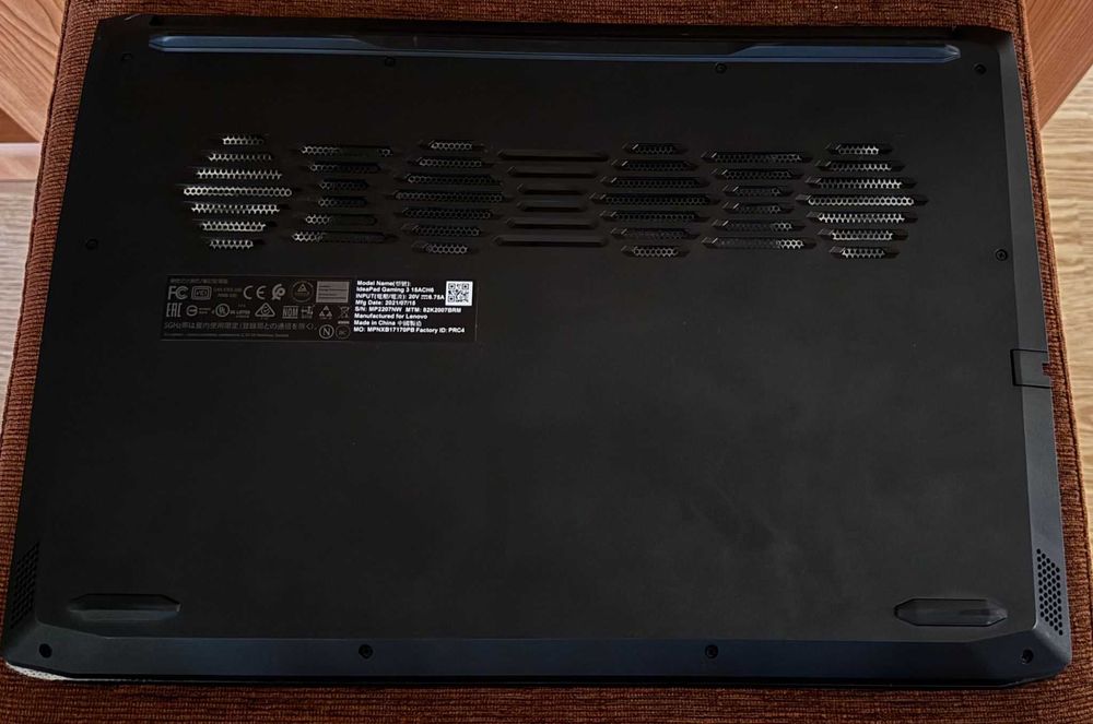 Laptop Gaming Lenovo IdeaPad 3 + Cooler + Căști HyperX Cloud II