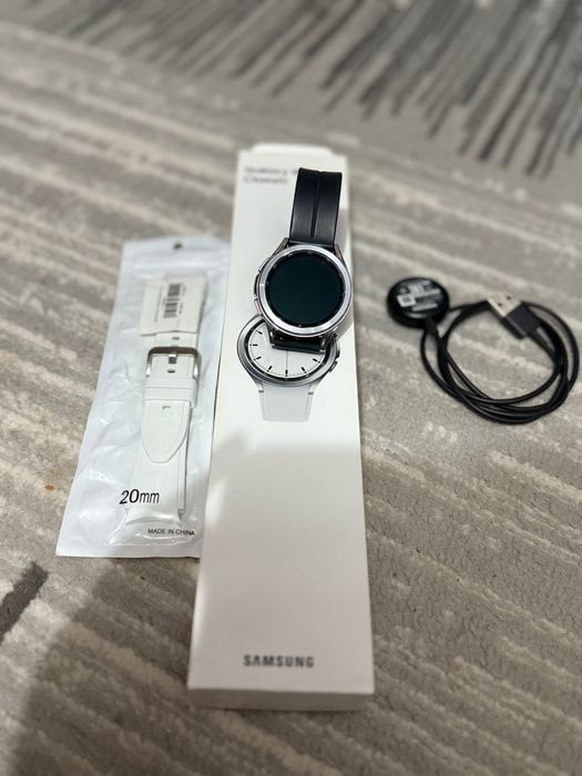 Samsung Galaxy Watch 4 Classic 42 мм