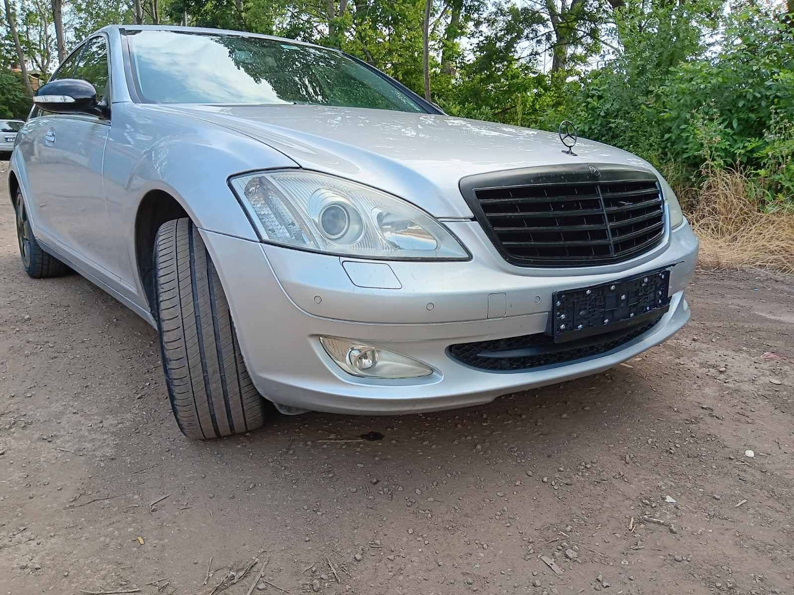 Продавам Мерцедес S320 W221 2007г Дизел 235 к.с на части