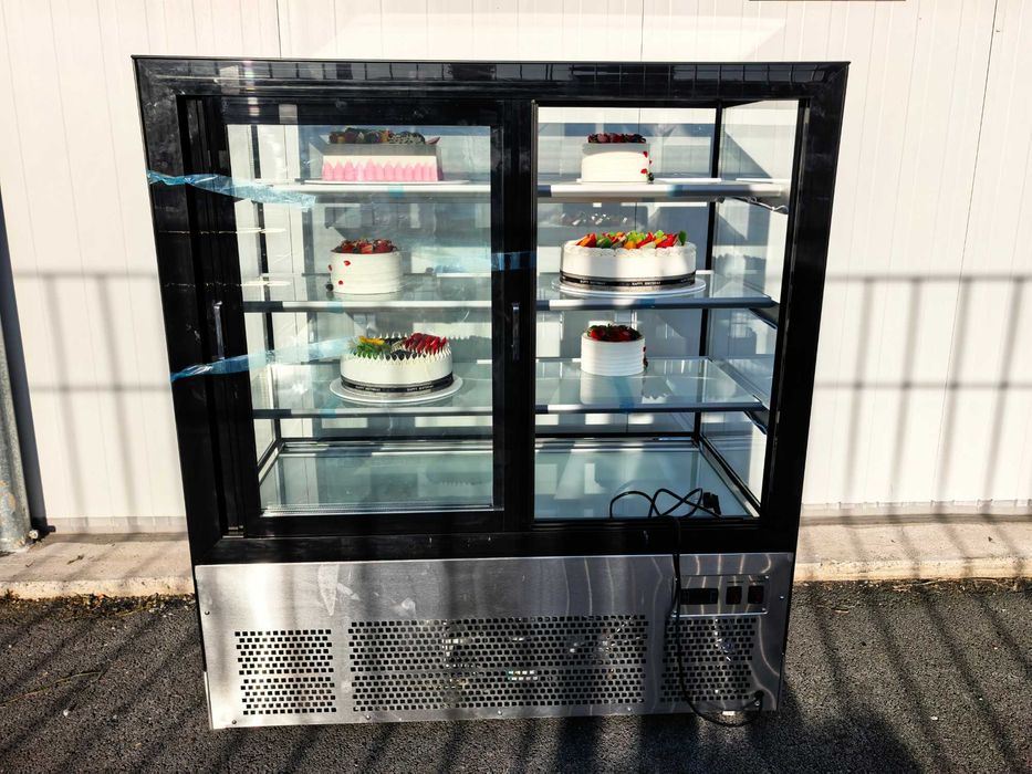 Хладилна витрина вертикална 489литра, CW-500-2