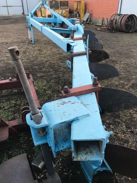 Плуг 8 Корпусный обмен КРС Лошади