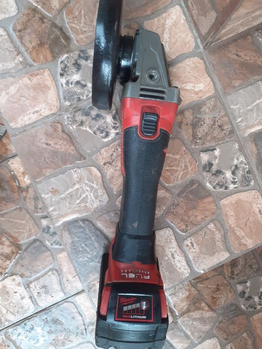 Milwaukee 18v...