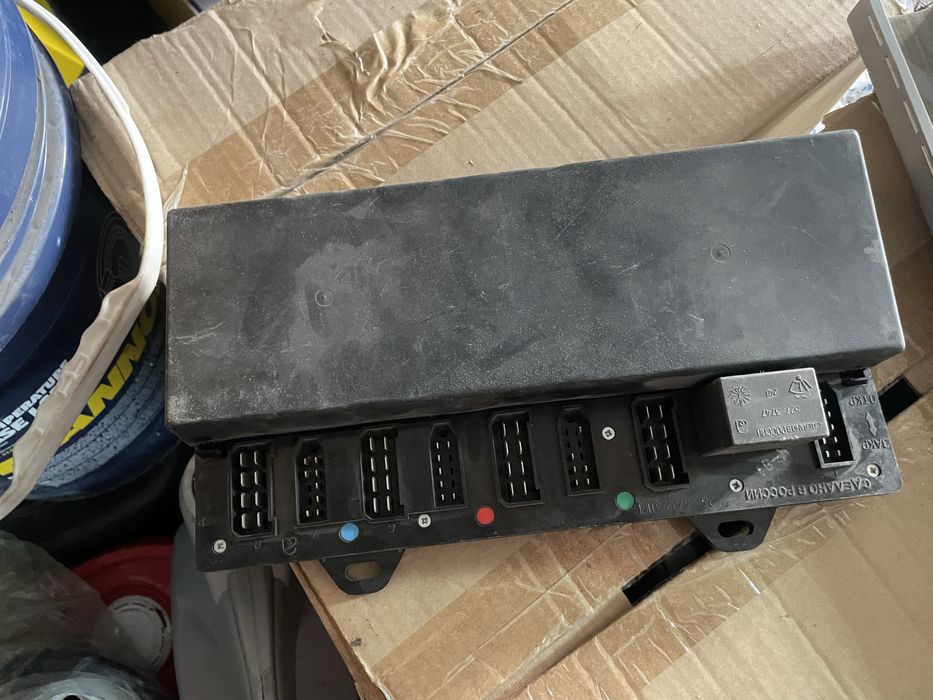 Блок питания МАЗ и подъемник на Маз