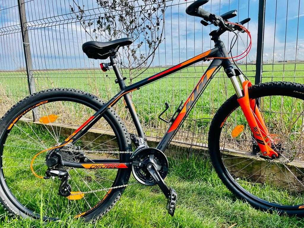 Bicicleta KTM CHICAGO STREET 29" black (orange), ca noua ! 2022.