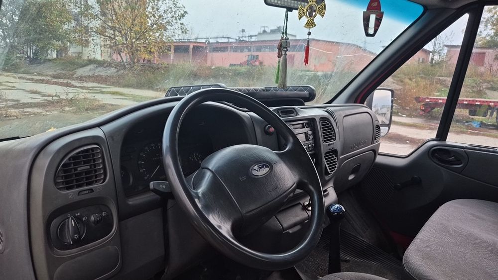 Ford Tranzit 2.4  caroasta
