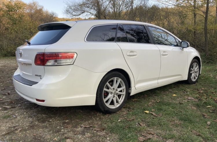 Тойота АвенсисT27 // Toyota Avensis T27 2.0D4D 126кс 2010г/НА ЧАСТИ