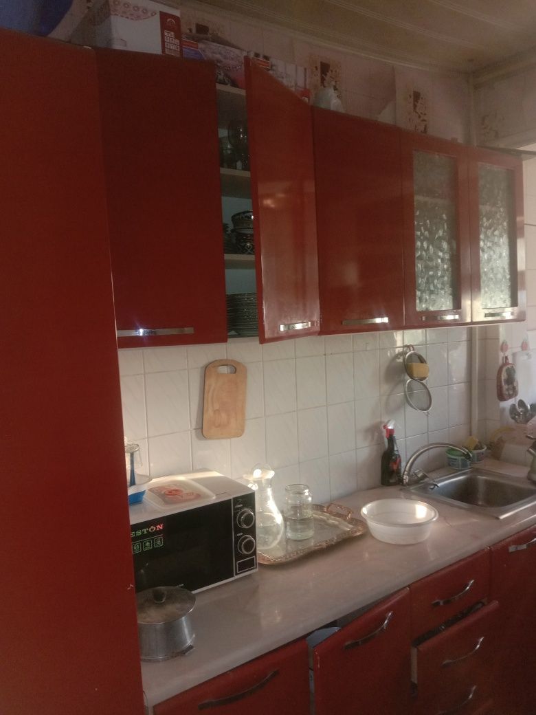 Квартирага 3 хонали 1 хонасини ижарага куямиз хамма шароити бор