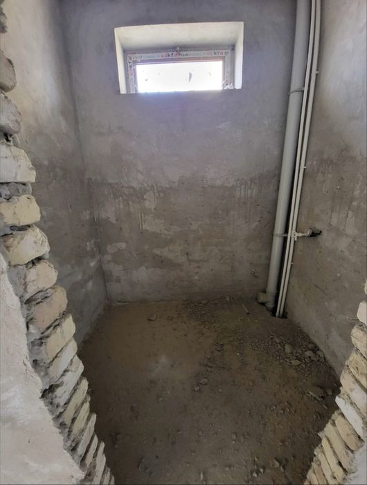 Продается 2х комнатная квартира 77м2