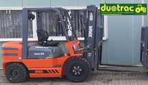 Motostivuitor 2T/3m; 3,5T/3m ;3,5T/4,5m cu cabina inchisa,/fara cabina
