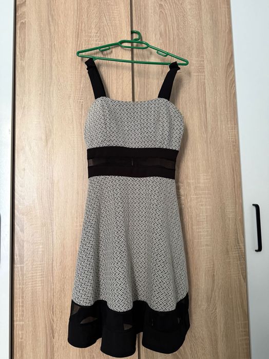 Дамска рокля ,,S” размер