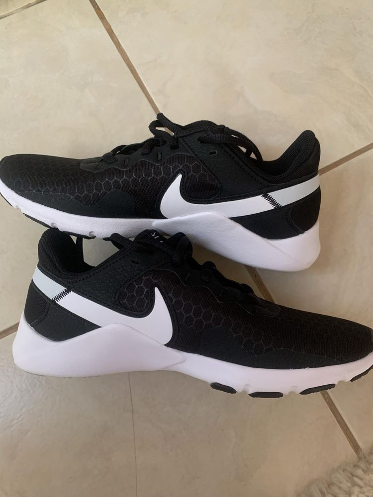 Дамски маратонки Найк/Nike Revolution 5