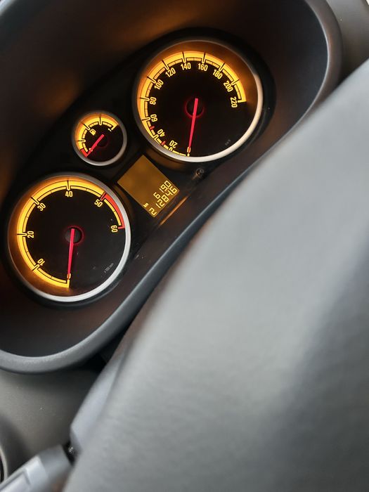 Masina Opel Corsa D 2007