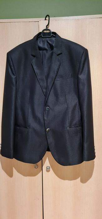 Costum mărime 52 Regular Fit