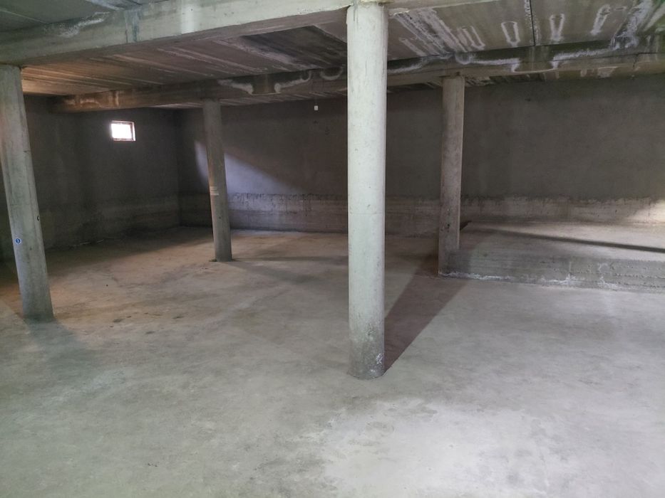 Срочно сдаётся в аренду 500 кв м жилой  здание