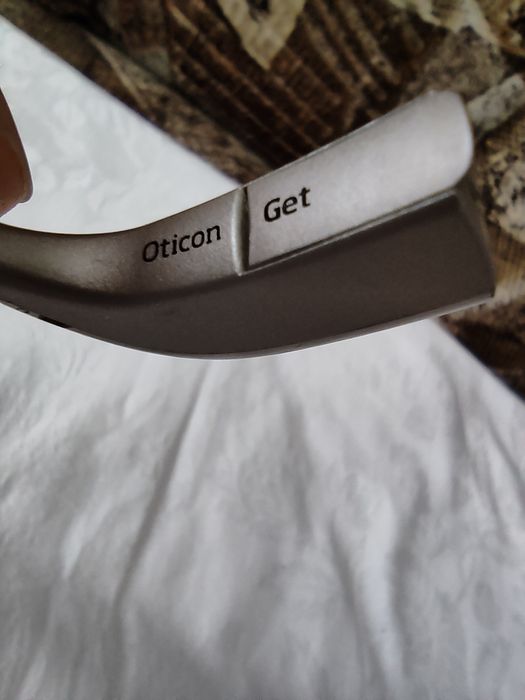 Aparat auditiv Oticon