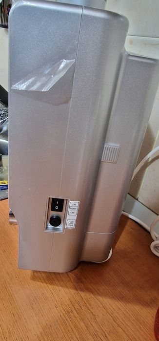 Vând Ionizator apa alcalina Alkamedi 4100 garanție IMPECABIL