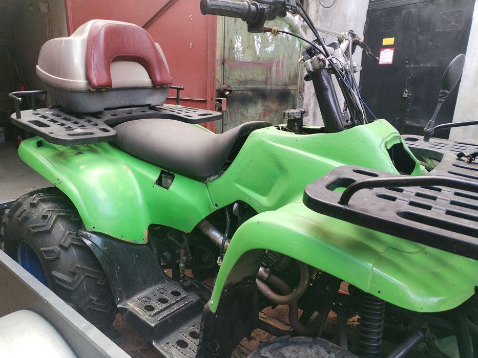 Atv cu motor de Aprilia 250cmc