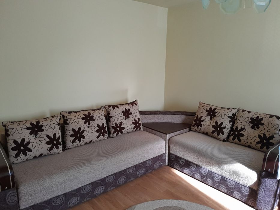 Vând colțar pentru camera