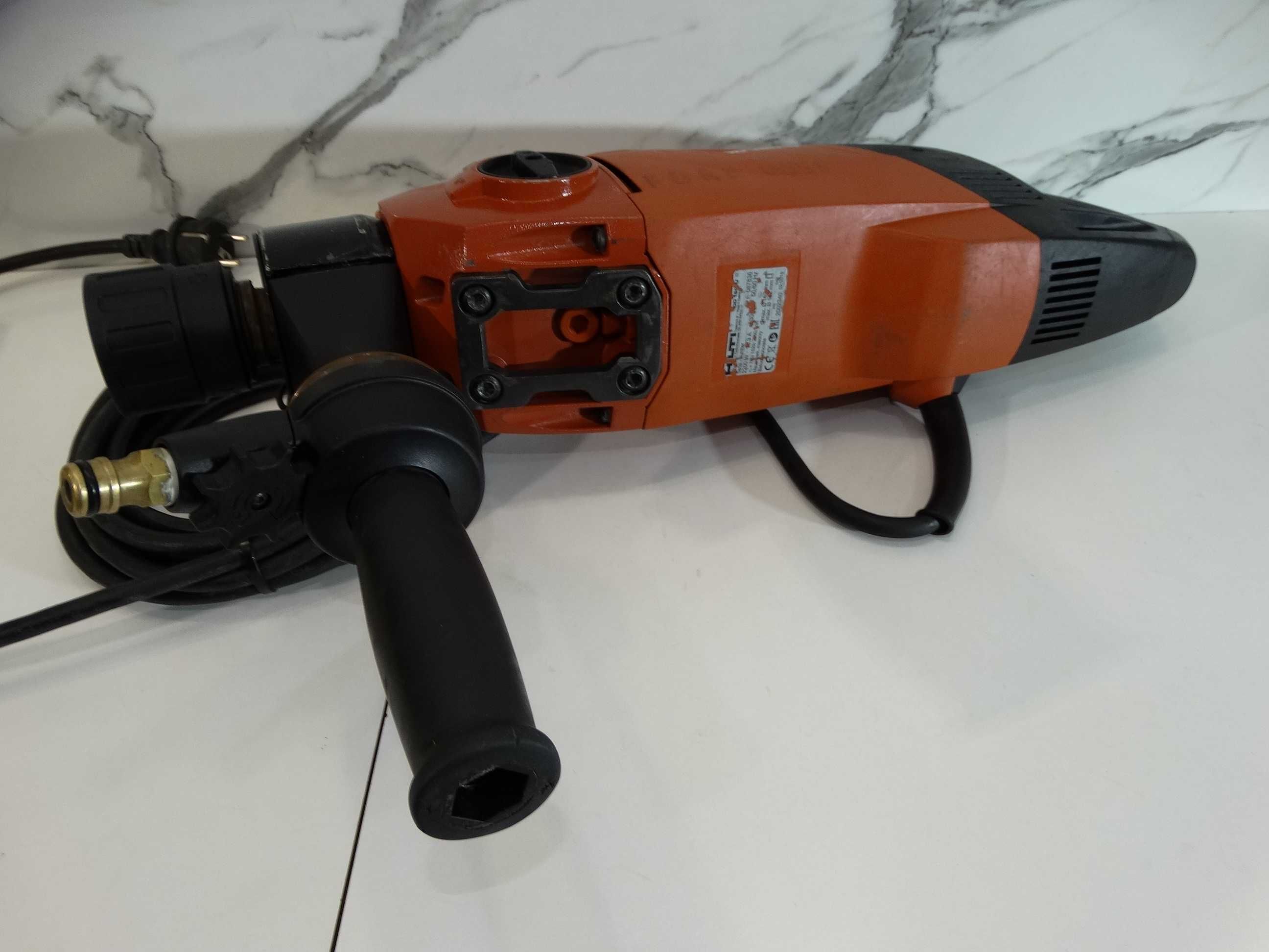 Промо - Hilti DD 150 U - Диамантено пробивна машина