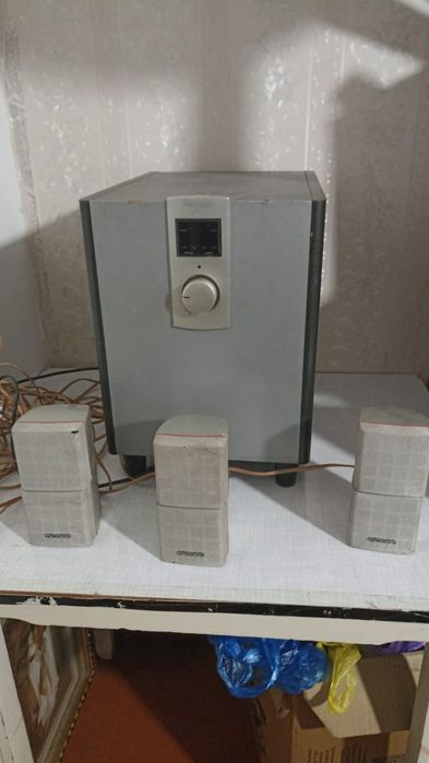 Продам сабвуфер Mikrolab