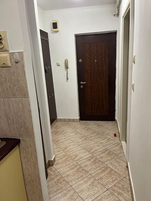 Inchiriez apartament cu o camera