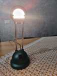Lampa de pus pe birou
